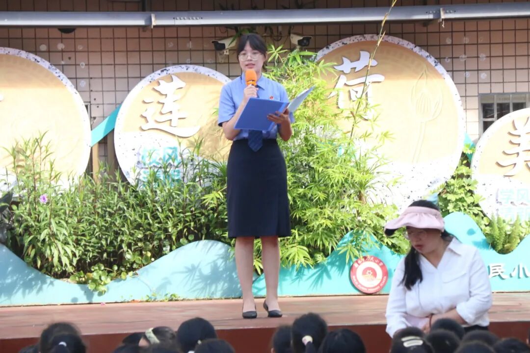 ������һ�����������Ѱ�ȫ�ֽ����족  ���������������Ŷ��߽������л���Сѧ